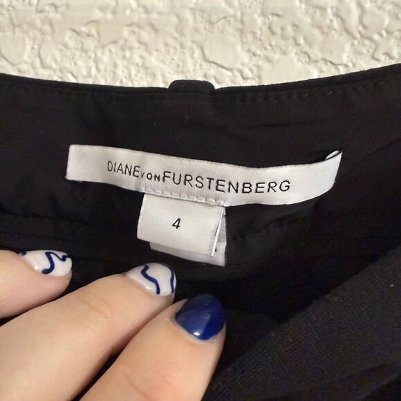 Diane Von Furstenberg Libbie Pants size 4 Black Ponte Knit Stretch Straight - Picture 3 of 6